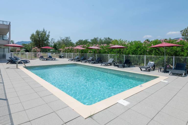 Comfort Aparthotel Cannes Mandelieu — photo 2