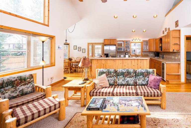 The Smitty Place- family friendly, near downtown, great parking! in McCall, ID