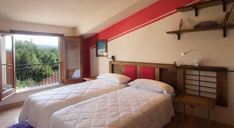 Fully equipped vacation home with yard, BBQ & patio | Good for workation | Pets allowed in Catanzaro