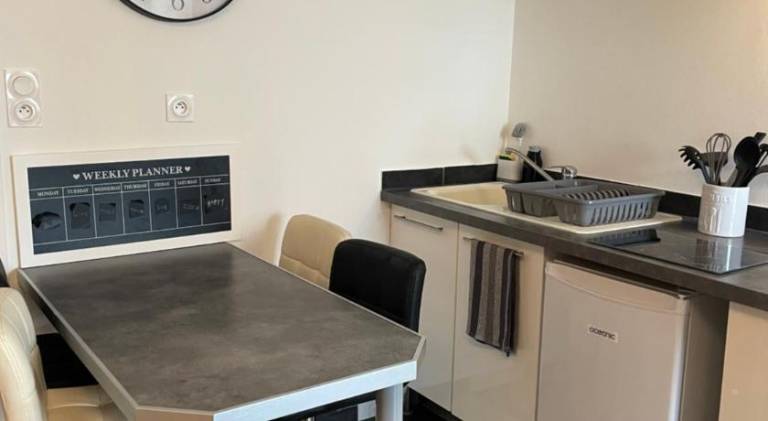 T2 Cosy avec jardin et parking gratuit a Troyes — photo 3