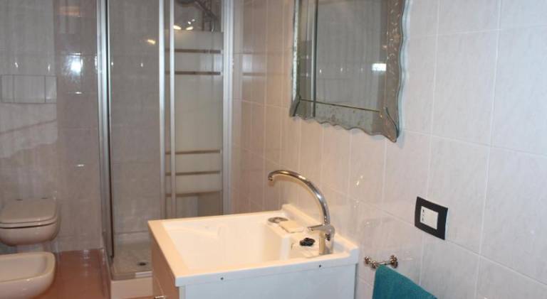 Rental apartment with 3 rooms for 8 persons — photo 2