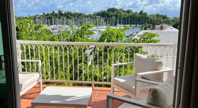 Fully equipped nice apartment with patio & yard | Suitable for remote work | Pet-friendly — photo 5