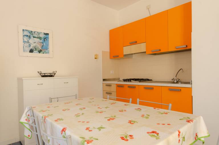 Family-friendly charming holiday apartment with yard & barbeque | Garden view | Close to the beach | Pets allowed — photo 5