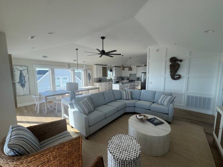 Brand New 8-Bedroom Luxury Retreat Semi-Oceanfront Pool • Hot Tub • Tiki Bar • Ocean Views — photo 3