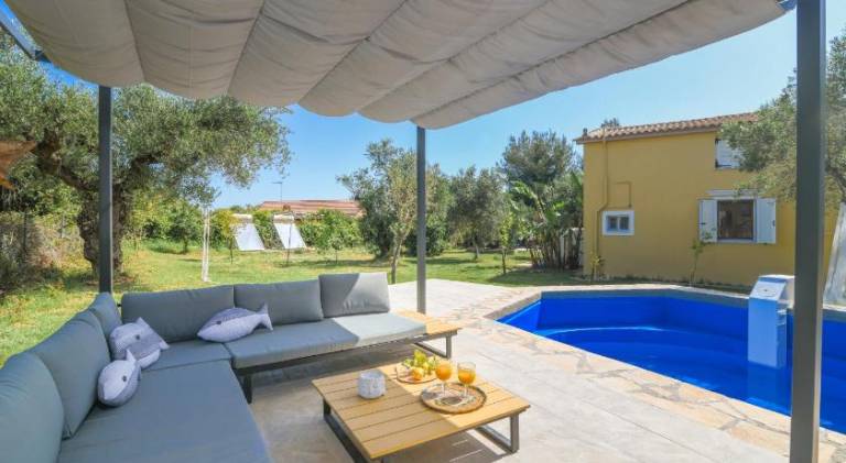 Villa with garden, private pool & grill | Suitable for remote work | Pet-friendly — photo 3