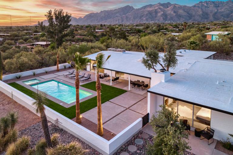 Catalina Foothill Hideaway