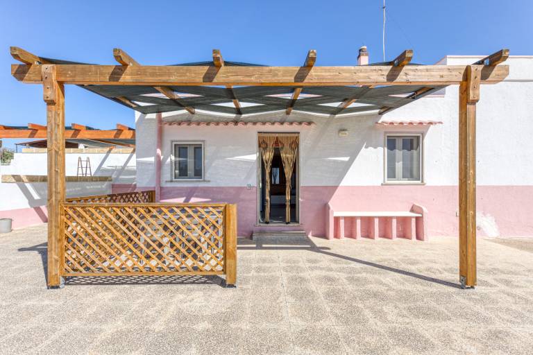 Apartment 'Villino Scapucci' with Sea View, Private Terrace and Air Conditioning in Patu