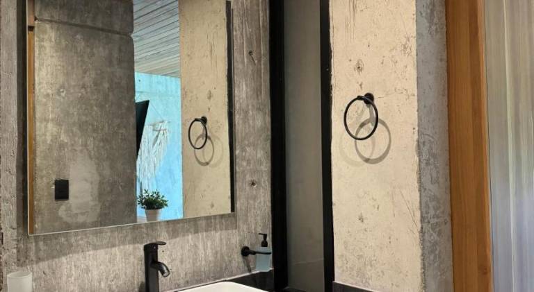 Rental apartment with patio & pool — photo 2