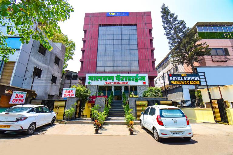 FabHotel Royal Empire Bird Valley Udhyan