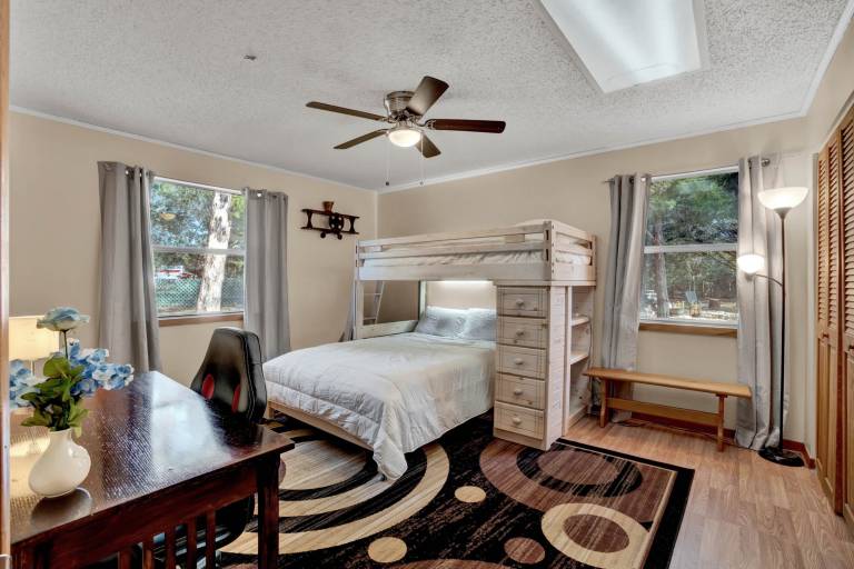 House  Eustis