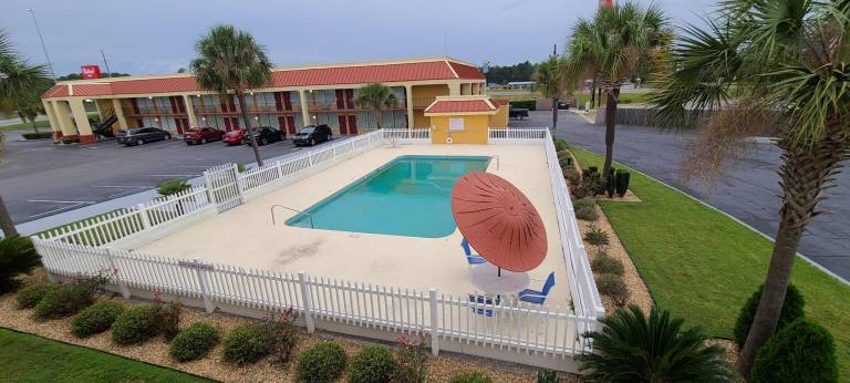 Red Roof Inn Tifton — photo 3
