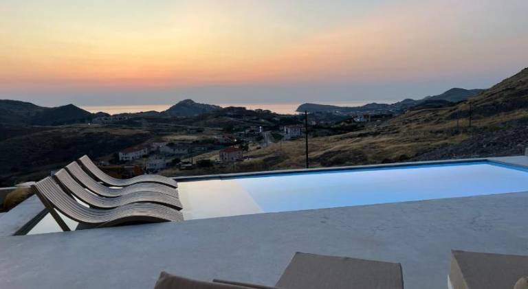 Fully equipped villa with yard, patio & private pool | Dogs allowed in Lemnos