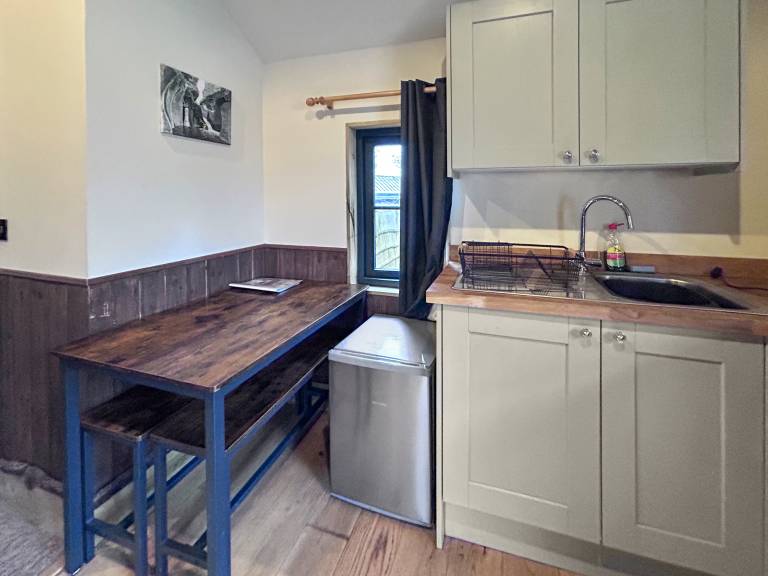 Cottage with grill, yard & jacuzzi — photo 4