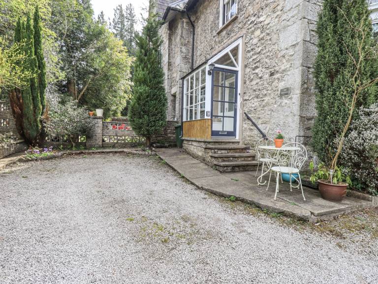 Cottage with garden & barbecue — photo 3