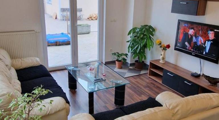 Pleasant holiday apartment with pool | Pets are welcome — photo 2