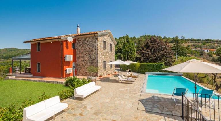 Villa with jacuzzi & pool in Sarzana