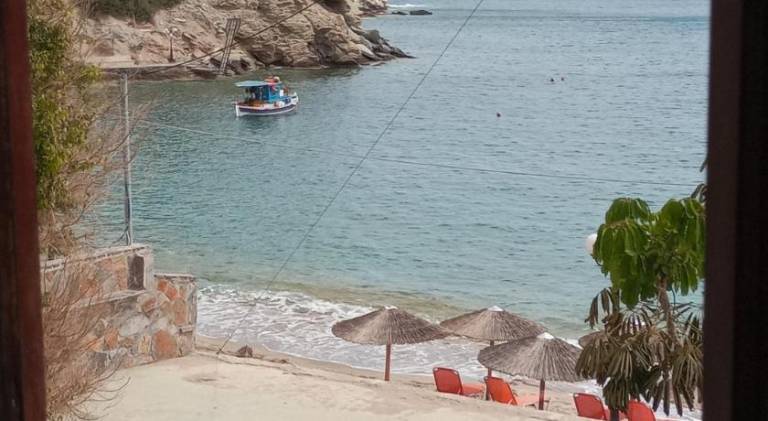 Beautiful rental apartment | Next to the beach | Pets allowed in Malevizi