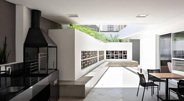 Holiday apartment with pool | Near Municipal Market — photo 3