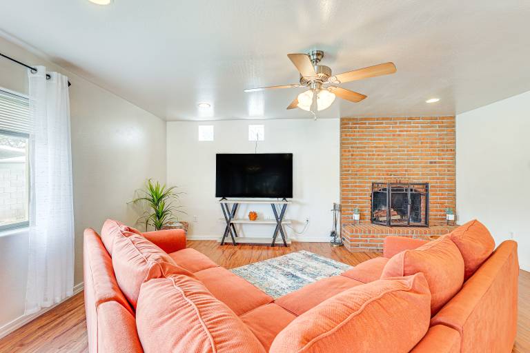 Private Pool & Patio: Home Near Mesa Arts Center! — photo 5