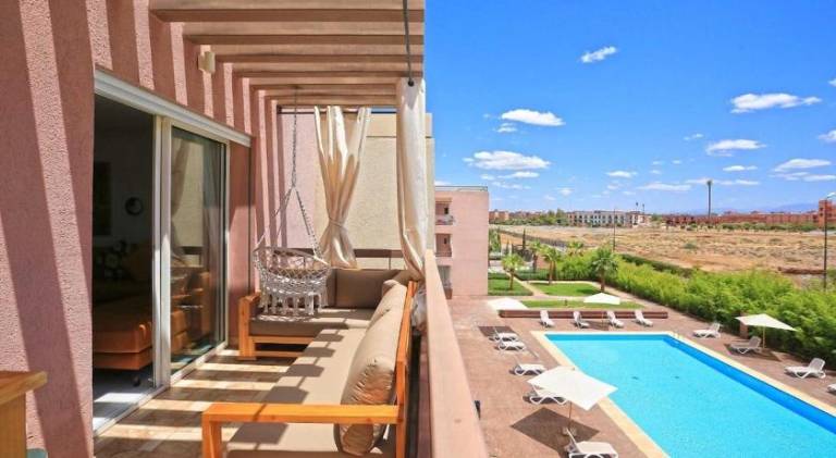 Holiday apartment with terrace & pool — photo 4