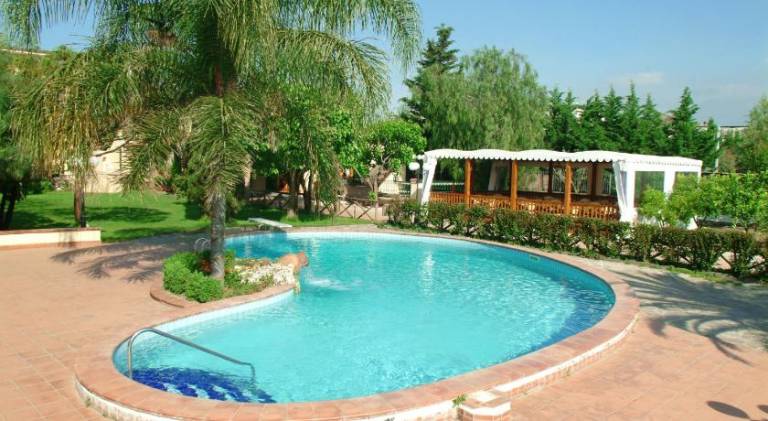 Farm with yard, patio & pool — photo 4