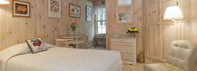 Bed & Breakfast  Bethel