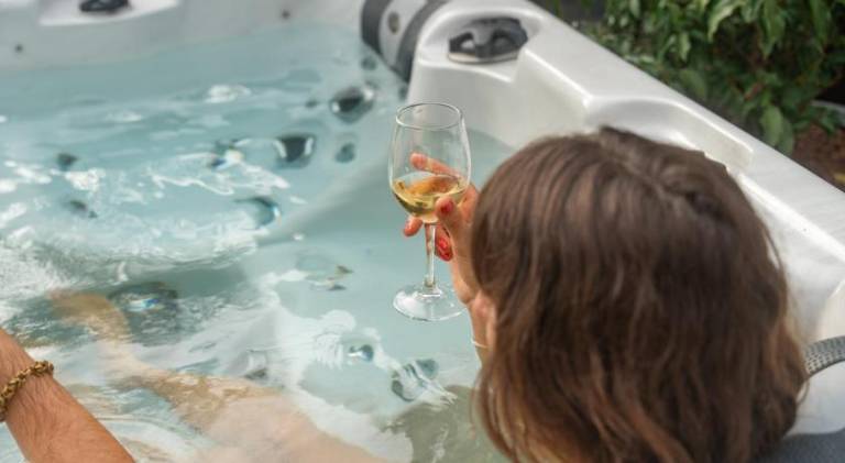 House with jacuzzi in Reims