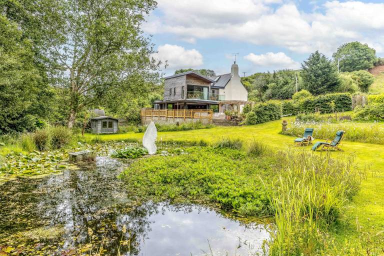 Children-friendly charming cottage with terrace, sauna & garden | Water view | Pets are welcome — photo 4