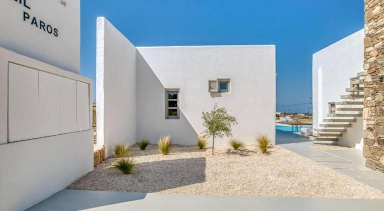 Lil Paros Luxury suites — photo 5