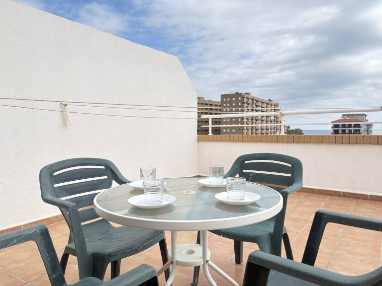 Apartment with patio, garden & pool — photo 4