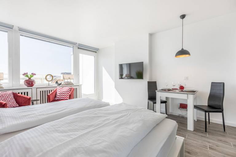Modernes App. mit Meerblick, Balkon, PKW-Stellplatz, WLAN. Haustiere erlaubt. — photo 4