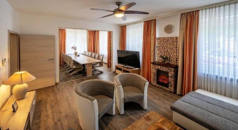 House with 6 rooms for 14 persons — photo 2