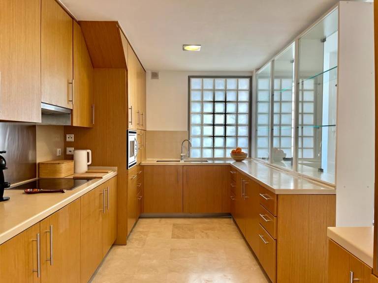 Family-friendly wonderful vacation home with patio, garden & pool | Pets are welcome — photo 3