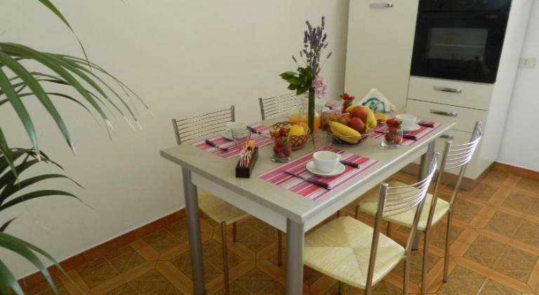 Rental apartment with 2 rooms for 4 persons — photo 3