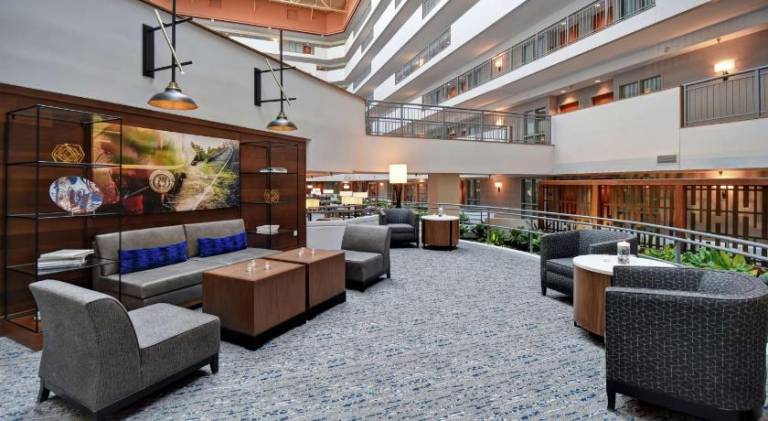Embassy Suites by Hilton Omaha Downtown Old Market — photo 3