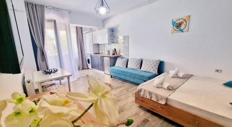 Rental apartment with patio | Beach nearby | Pets are welcome in Constanta