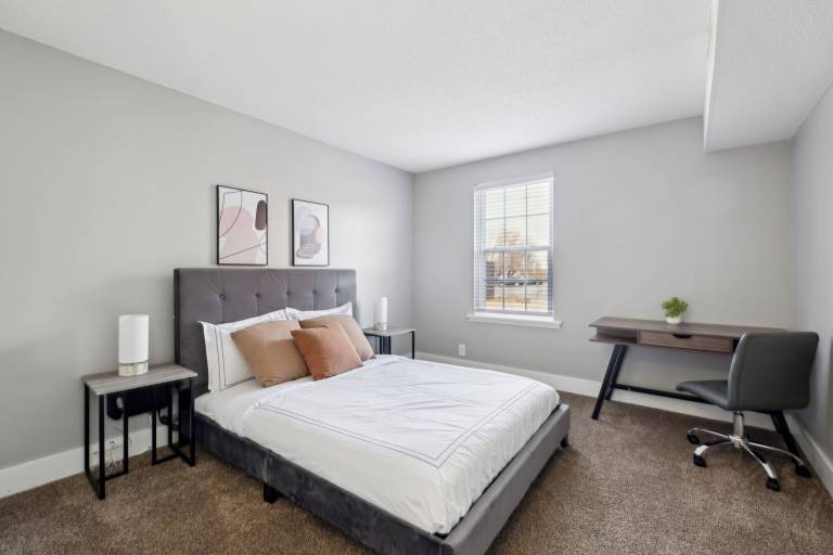 Apartment  Woodland Hills