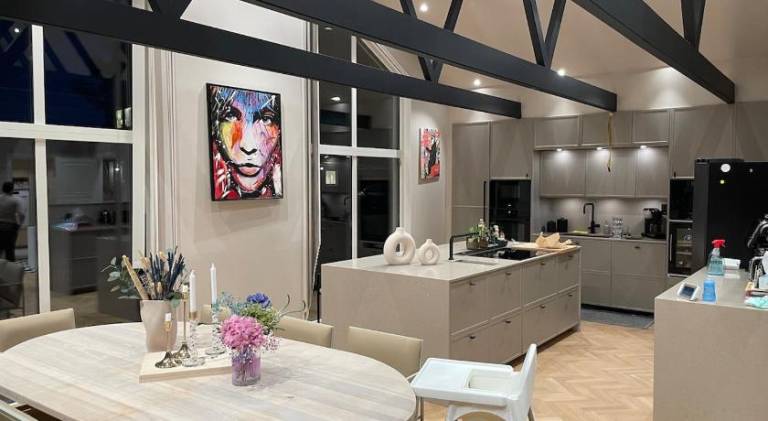 181 m&sup2; Villa