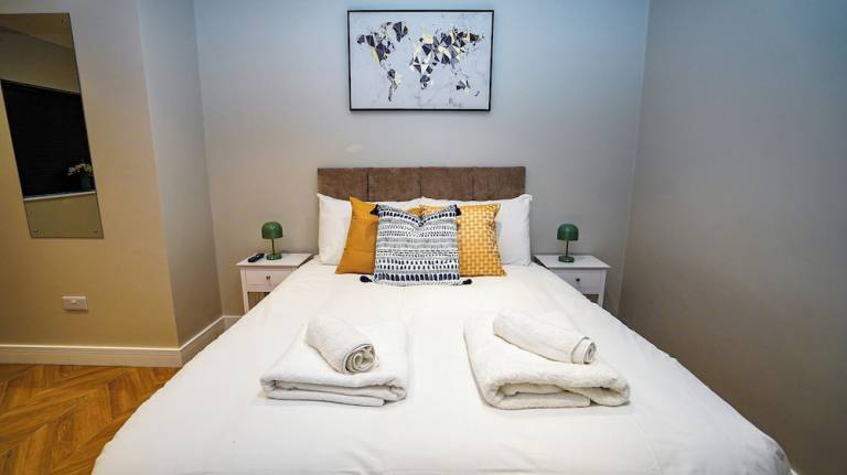 Apartment Egham