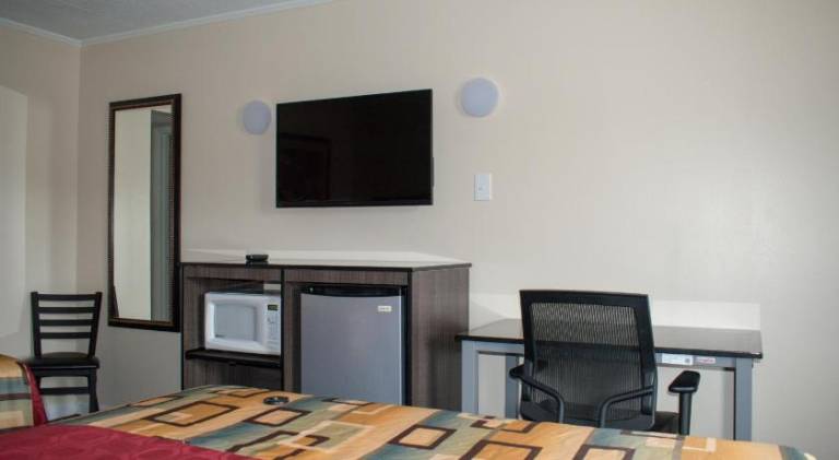 Inn of Lenoir Motor Lodge — photo 2