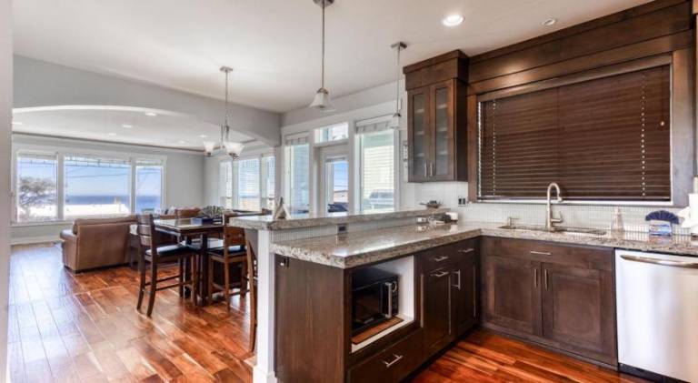 Nice house with hot tub | Close to the beach | Perfect for remote work | Dogs allowed — photo 3