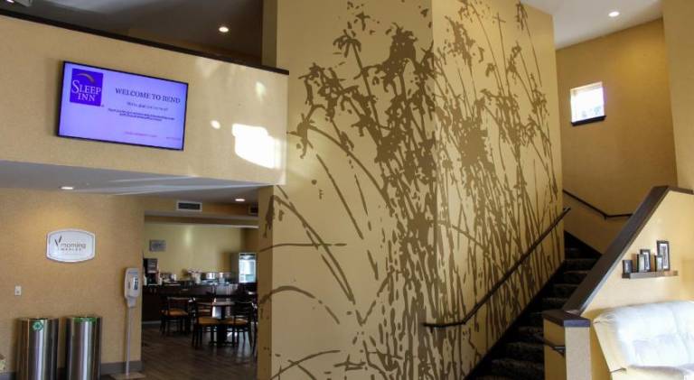 Sleep Inn Bend Crossroads Plaza — photo 4