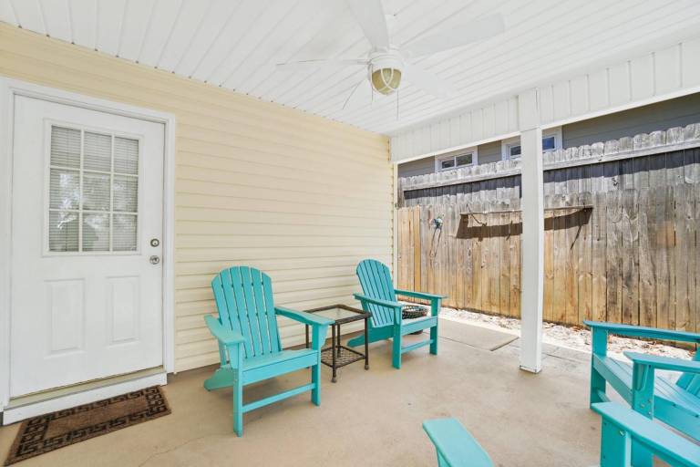 May Dates Available! Book Now! Short Walk to Beach! — photo 2