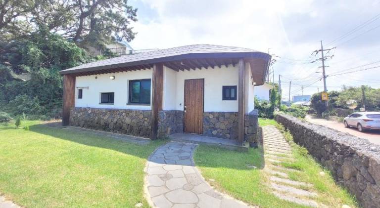 71 m&sup2; Villa
