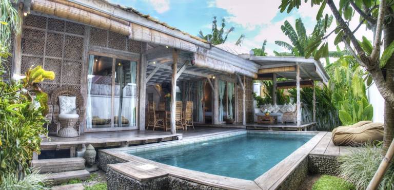 Villa  Kuta