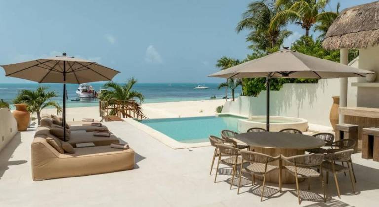 Villa with pool | Next to the beach | Pets allowed in Cancún