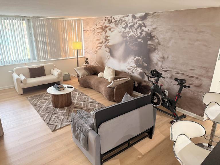 Apartment  Hampton