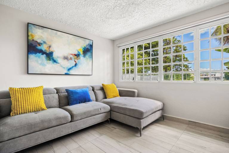 House Isla Verde