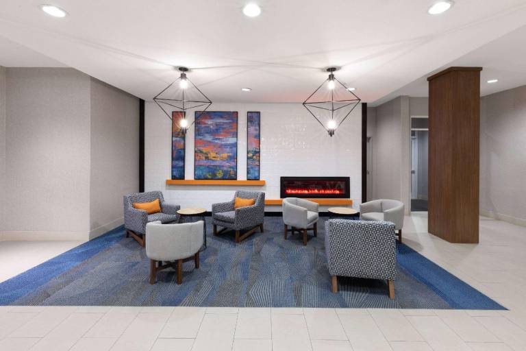 La Quinta Inn & Suites by Wyndham Rockport - Fulton — photo 4