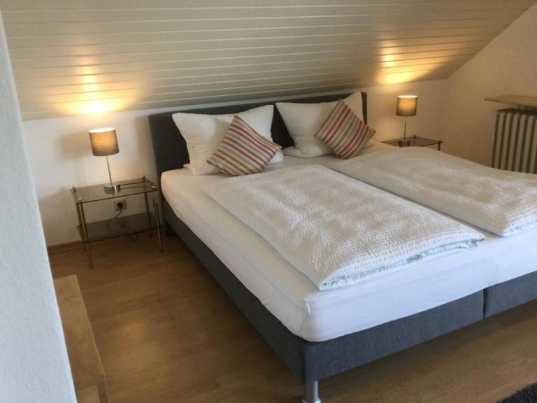 Bed & Breakfast  Mehring